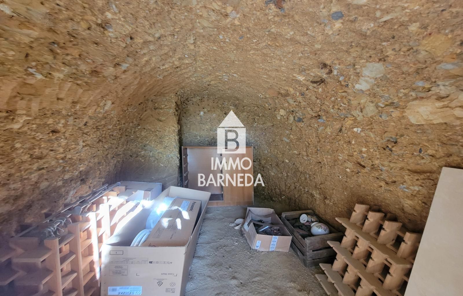 Terrains ruraux avec oliveraie et autonomie énergétique