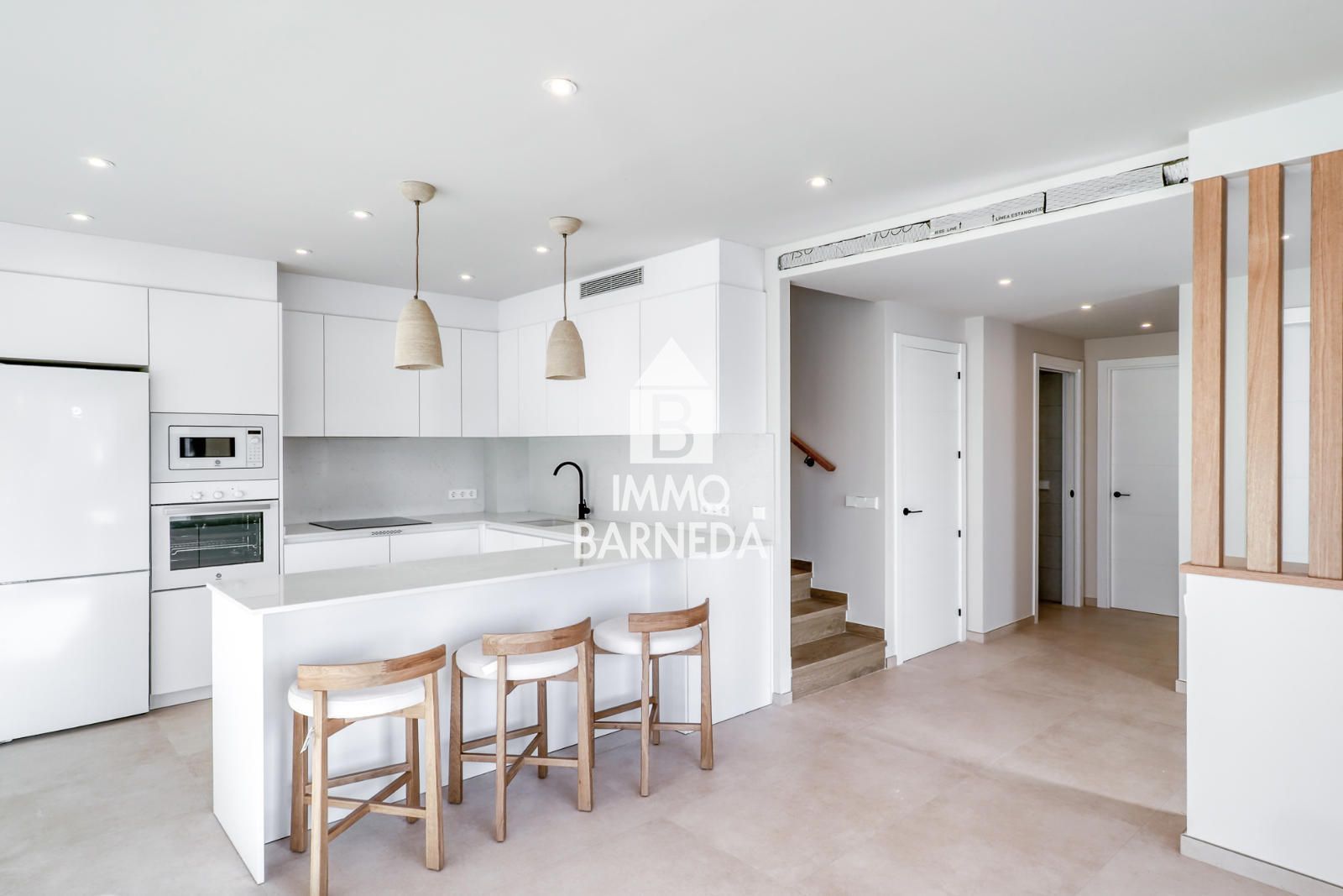 Exclusiva vivienda de obra nueva con piscina y jardín en Mas Buscà, Roses