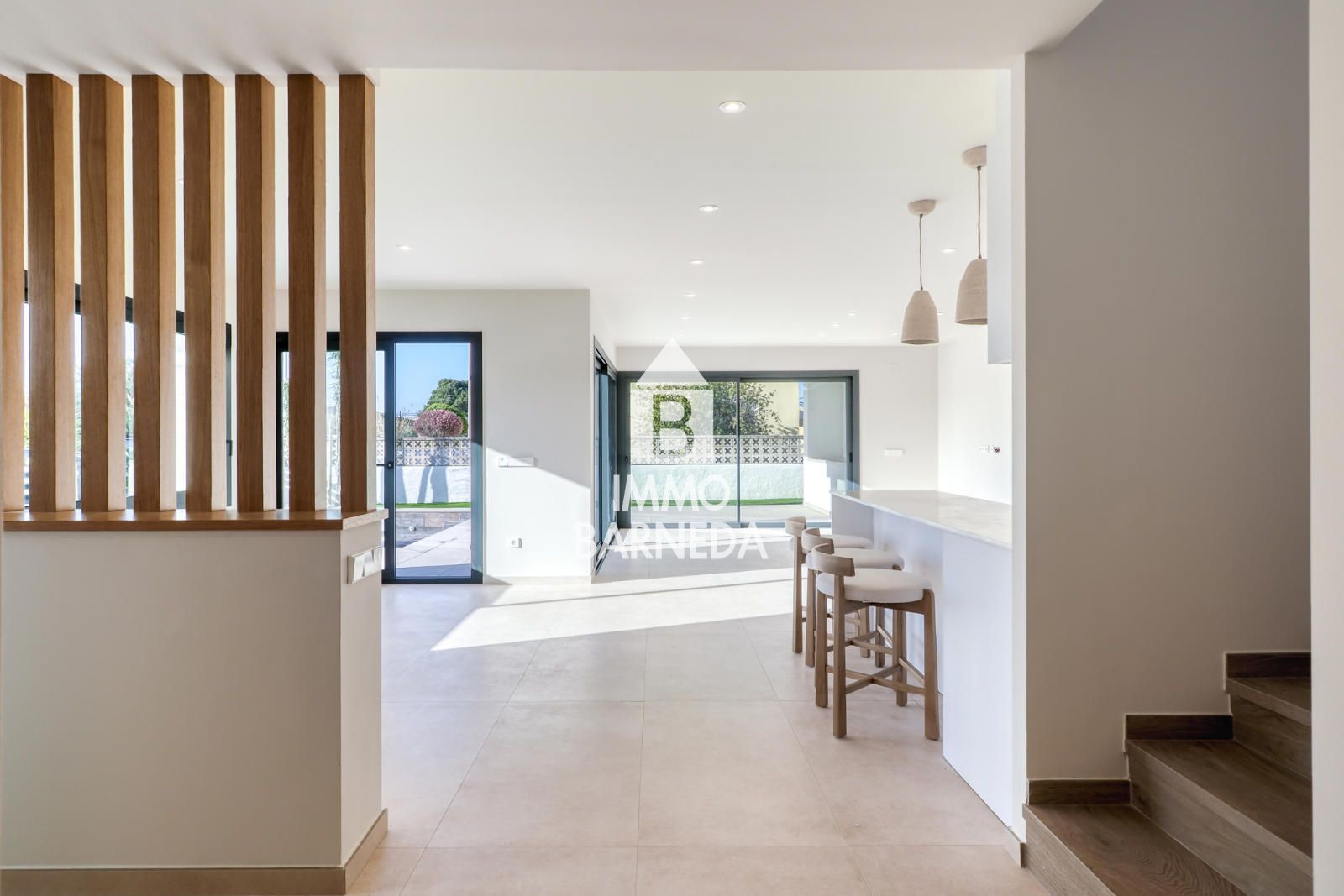 Exclusiva vivienda de obra nueva con piscina y jardín en Mas Buscà, Roses