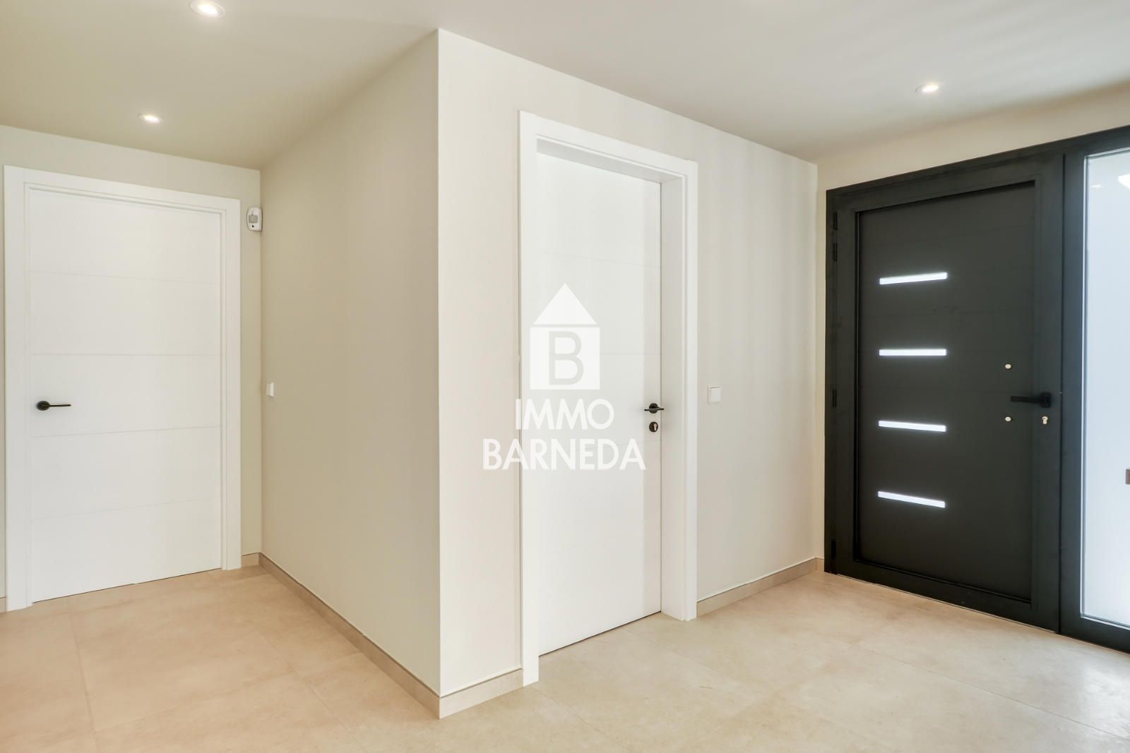 Exclusiva vivienda de obra nueva con piscina y jardín en Mas Buscà, Roses