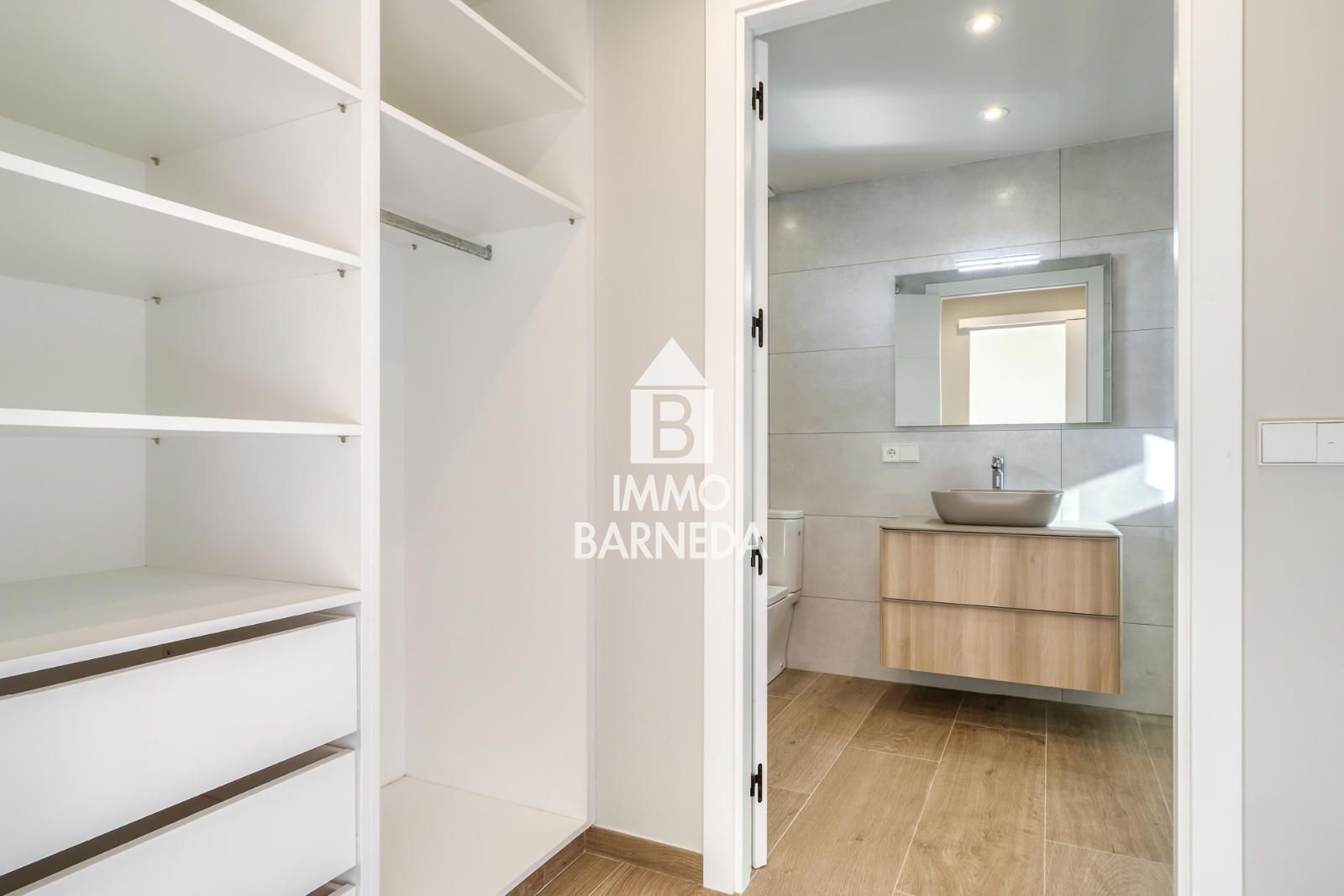 Exclusiva vivienda de obra nueva con piscina y jardín en Mas Buscà, Roses