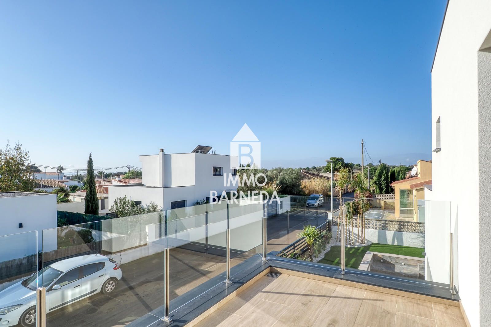 Exclusiva vivienda de obra nueva con piscina y jardín en Mas Buscà, Roses