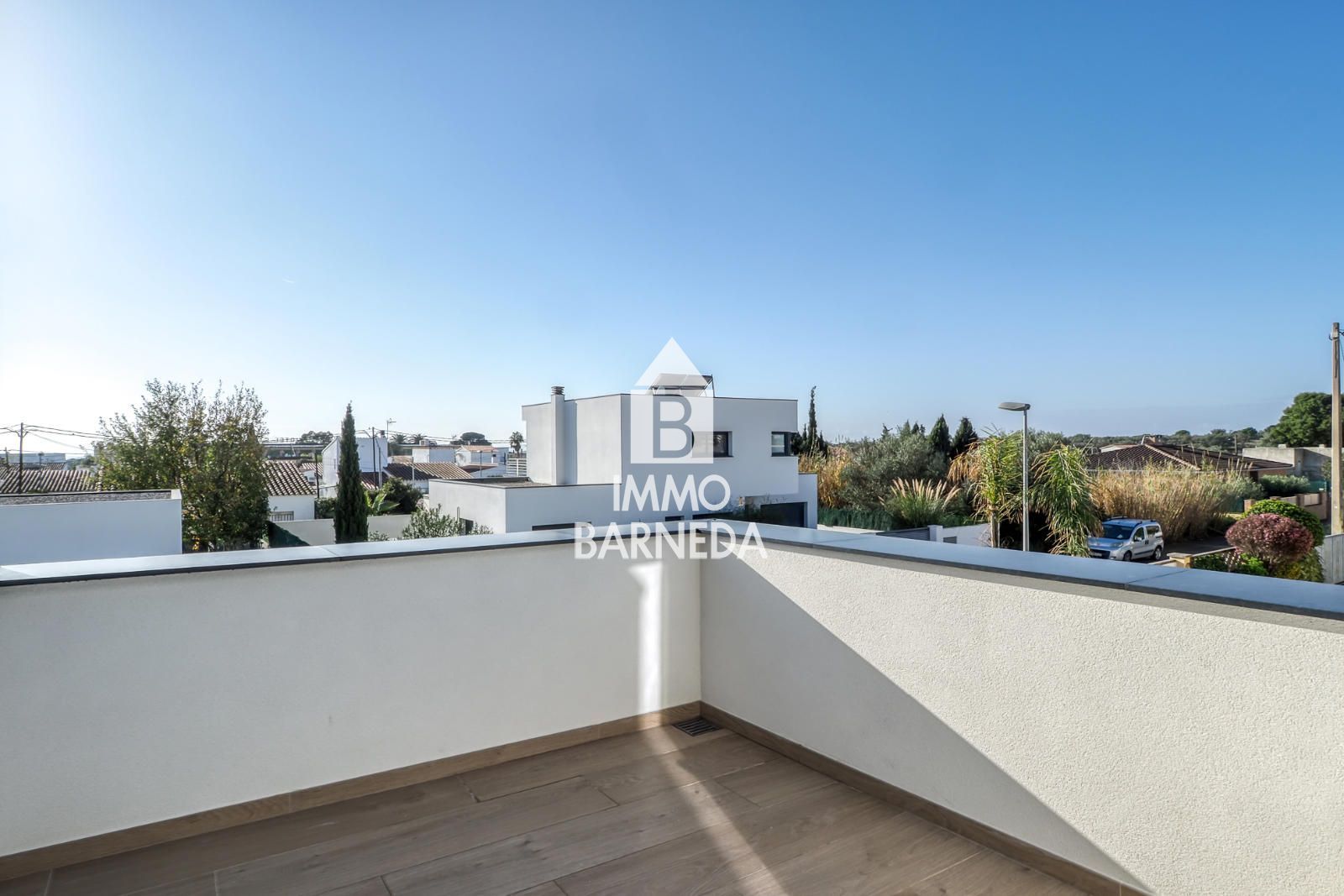 Exclusiva vivienda de obra nueva con piscina y jardín en Mas Buscà, Roses