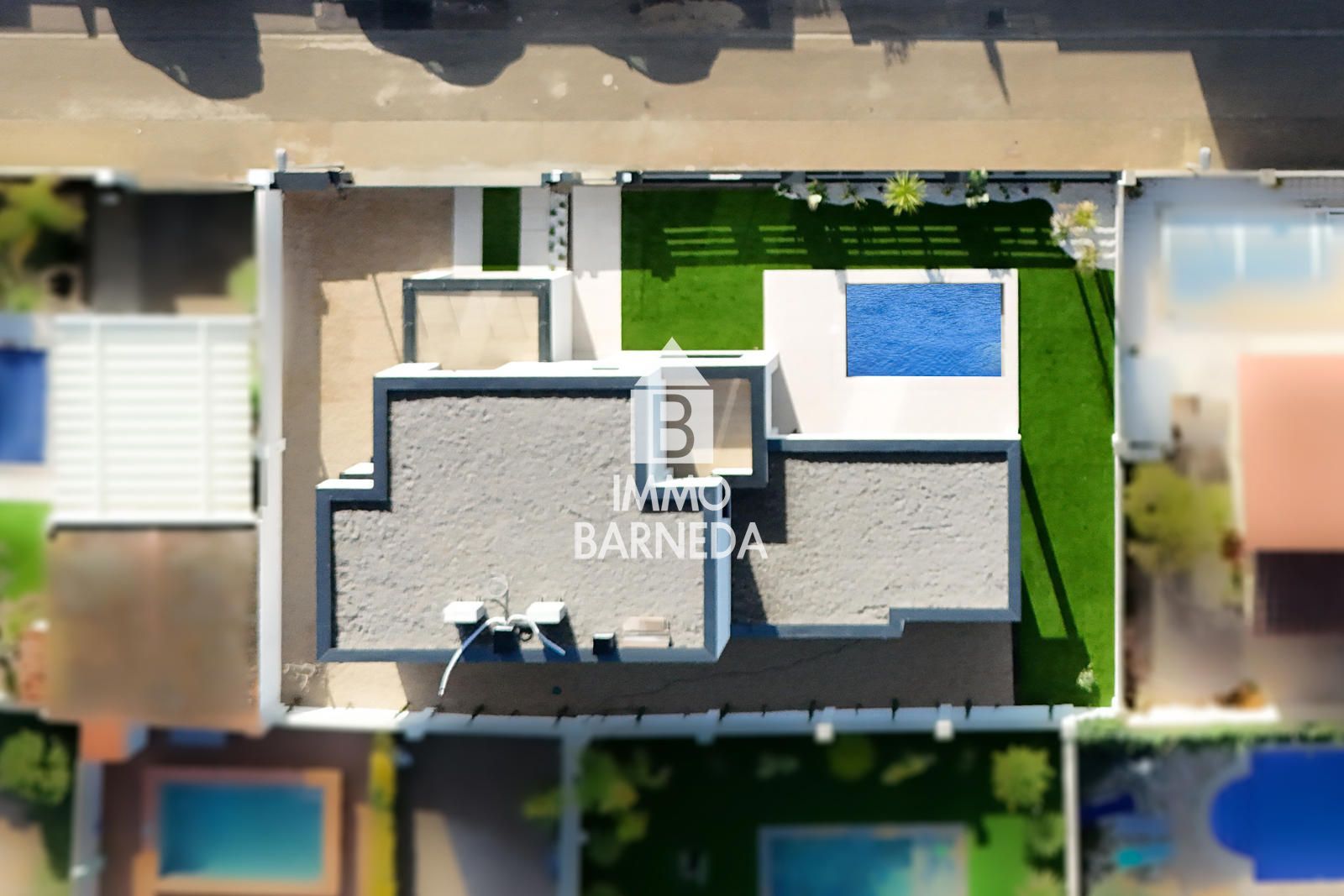 Exclusiva vivienda de obra nueva con piscina y jardín en Mas Buscà, Roses