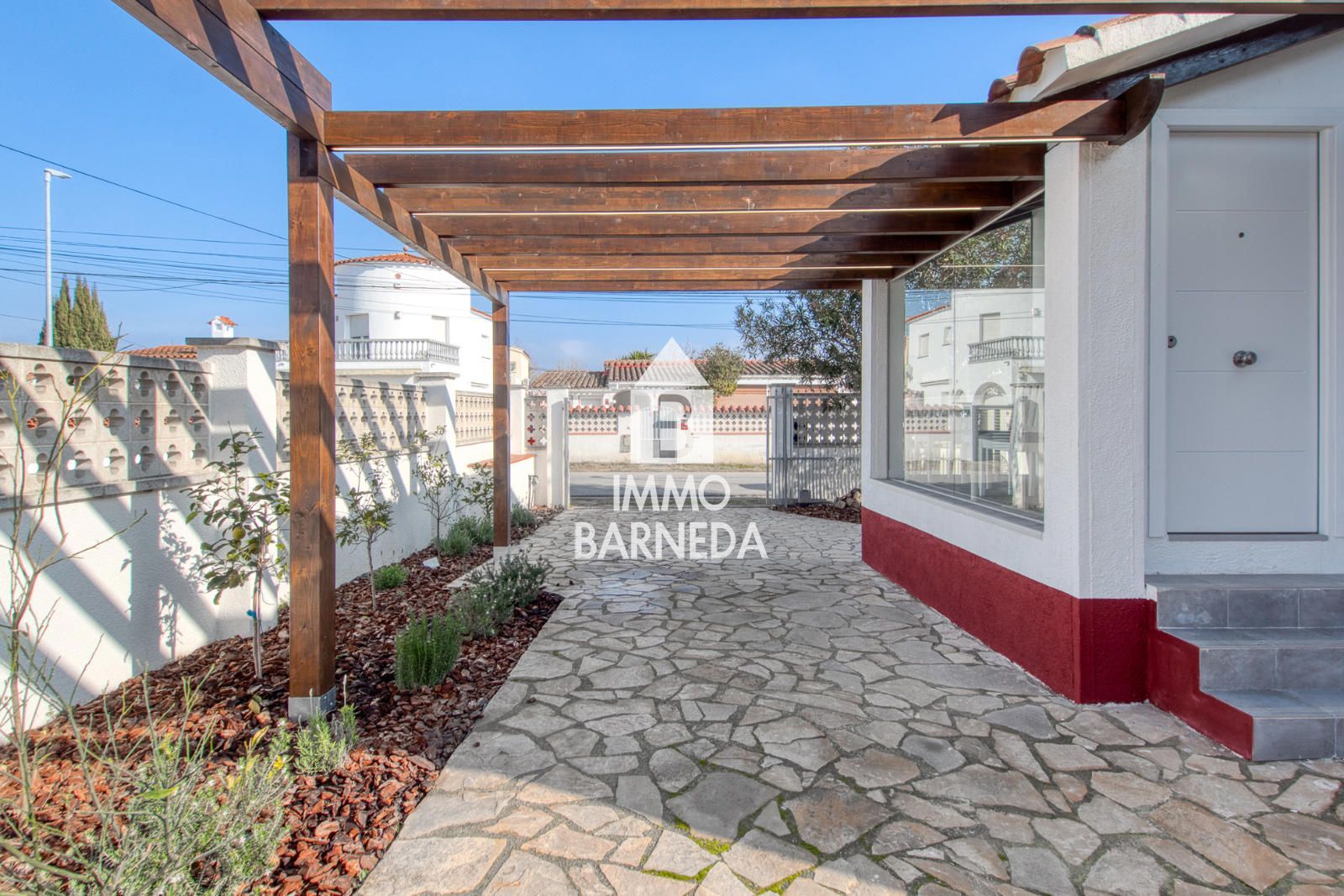 Charming fully renovated house in the residential area of Carlit – Empuriabrava