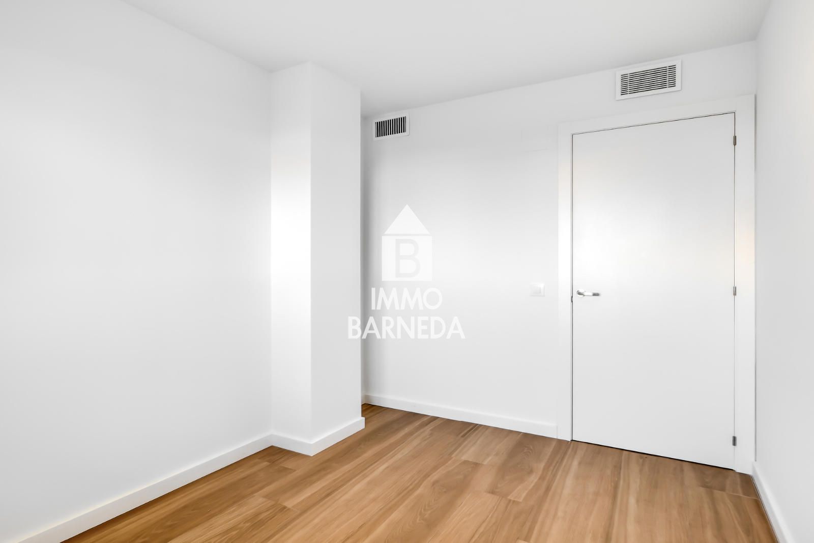 ¡Últimos Apartamentos de Obra Nueva en el Corazón de Roses!