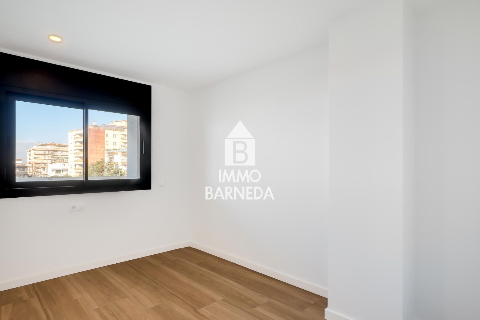 ¡Últimos Apartamentos de Obra Nueva en el Corazón de Roses!