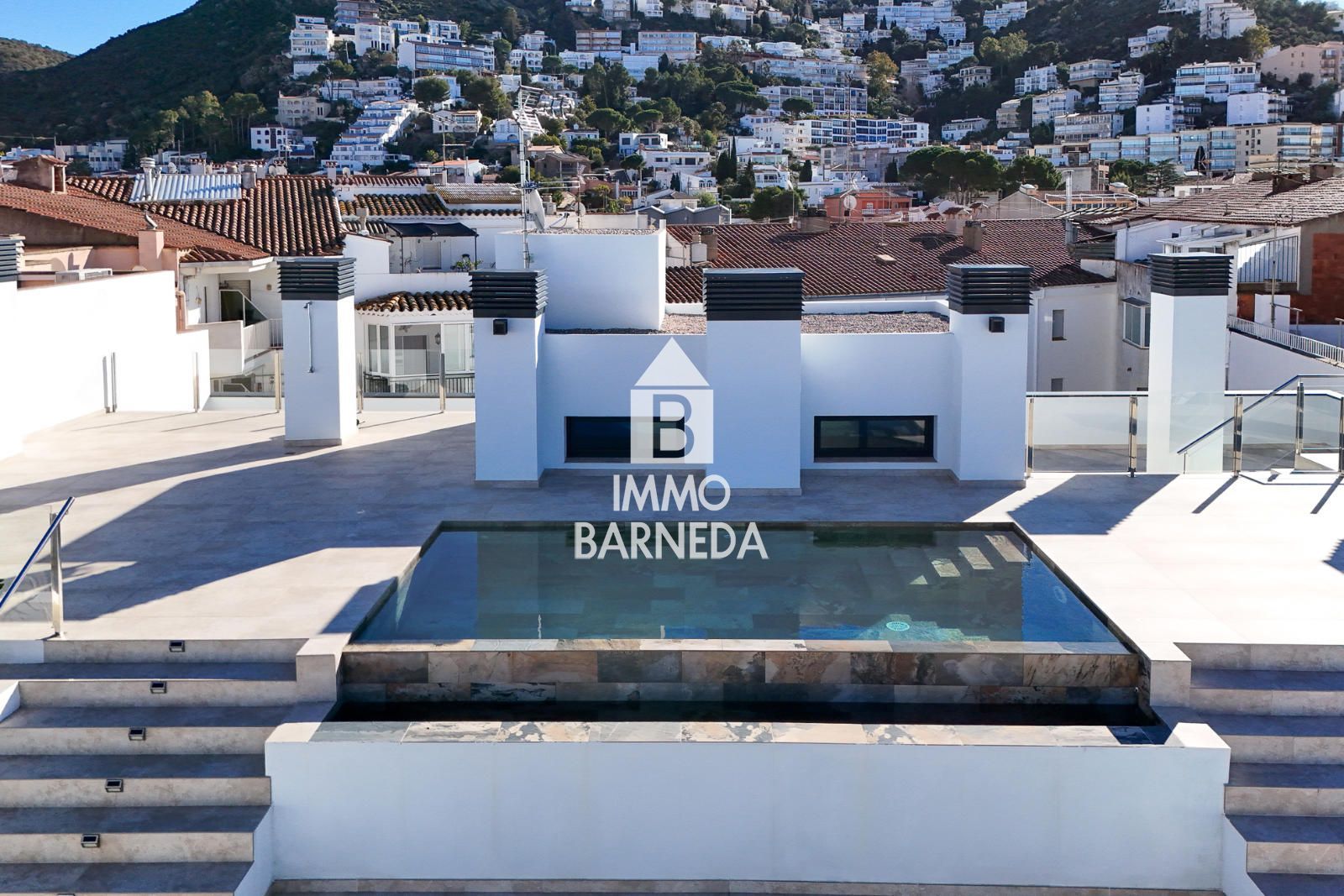 ¡Últimos Apartamentos de Obra Nueva en el Corazón de Roses!