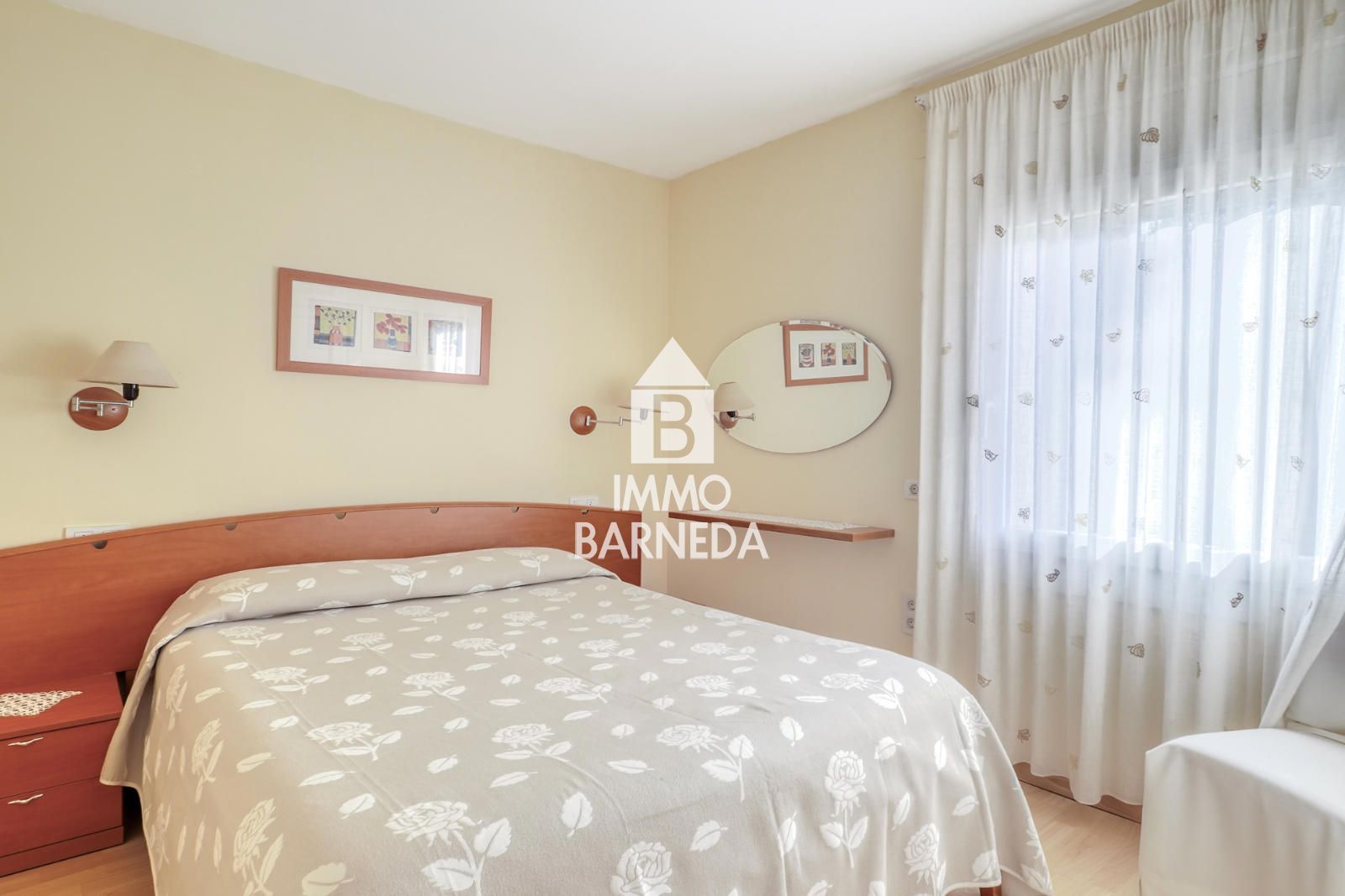 Exclusive property with panoramic views of the sea and the port of Roses