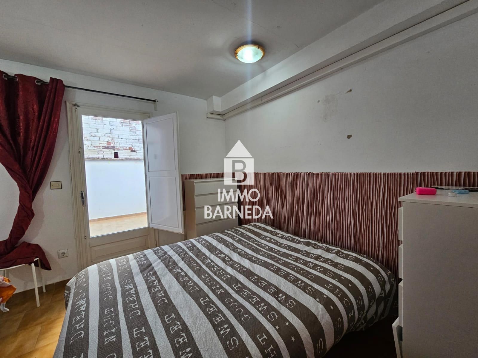 Ground floor apartment with patios in a quiet area of Roses town centre, 100 m from the beach