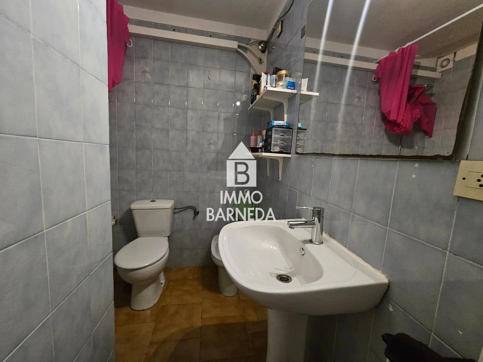 Ground floor apartment with patios in a quiet area of Roses town centre, 100 m from the beach