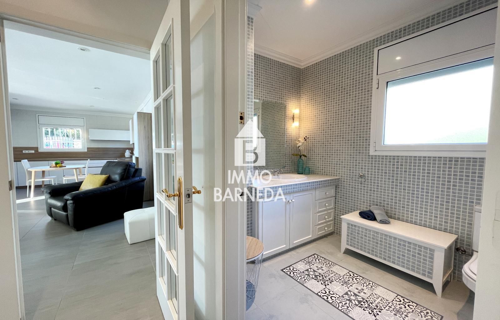 VILLA PANORÁMICA CON VISTAS AL MAR, PISCINA PRIVADA Y GRAN JARDÍN EN MAS FUMATS