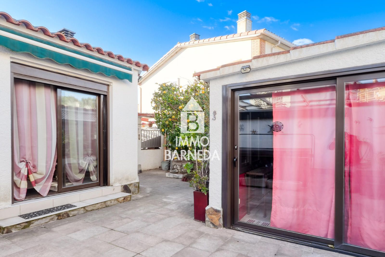 Charmante maison mitoyenne avec jardin à 900 m de la plage à Mas Matas