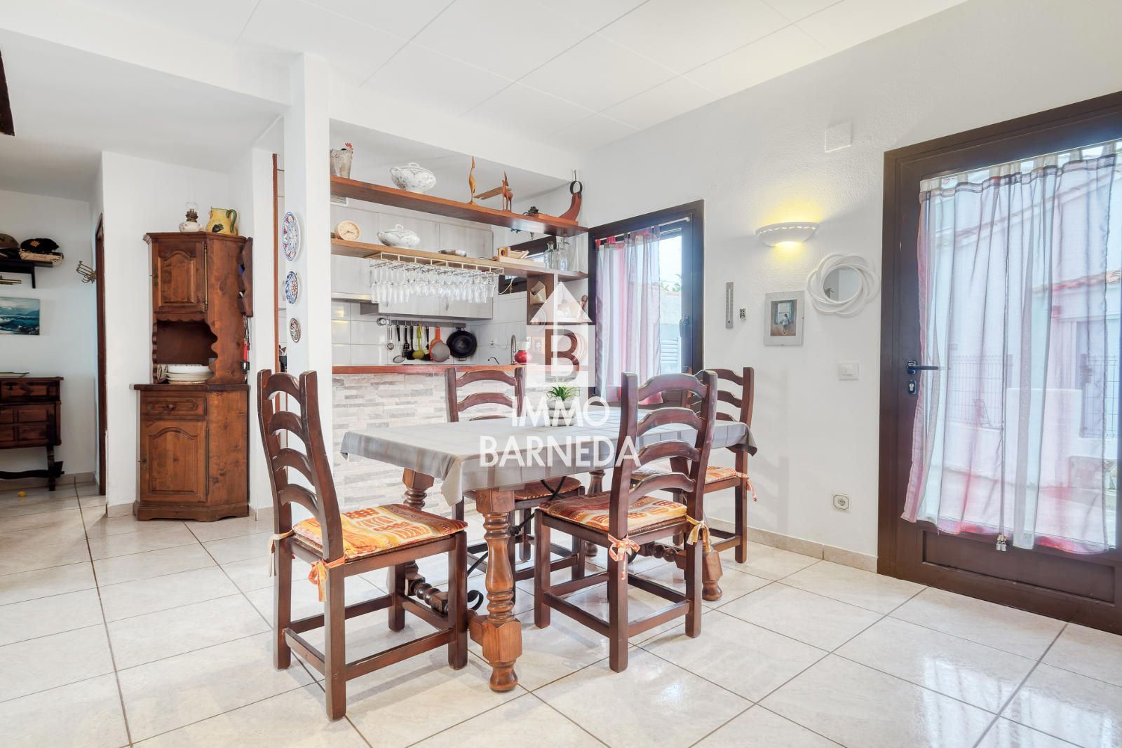 Charmante maison mitoyenne avec jardin à 900 m de la plage à Mas Matas