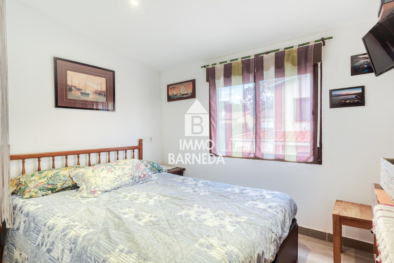 Charmante maison mitoyenne avec jardin à 900 m de la plage à Mas Matas