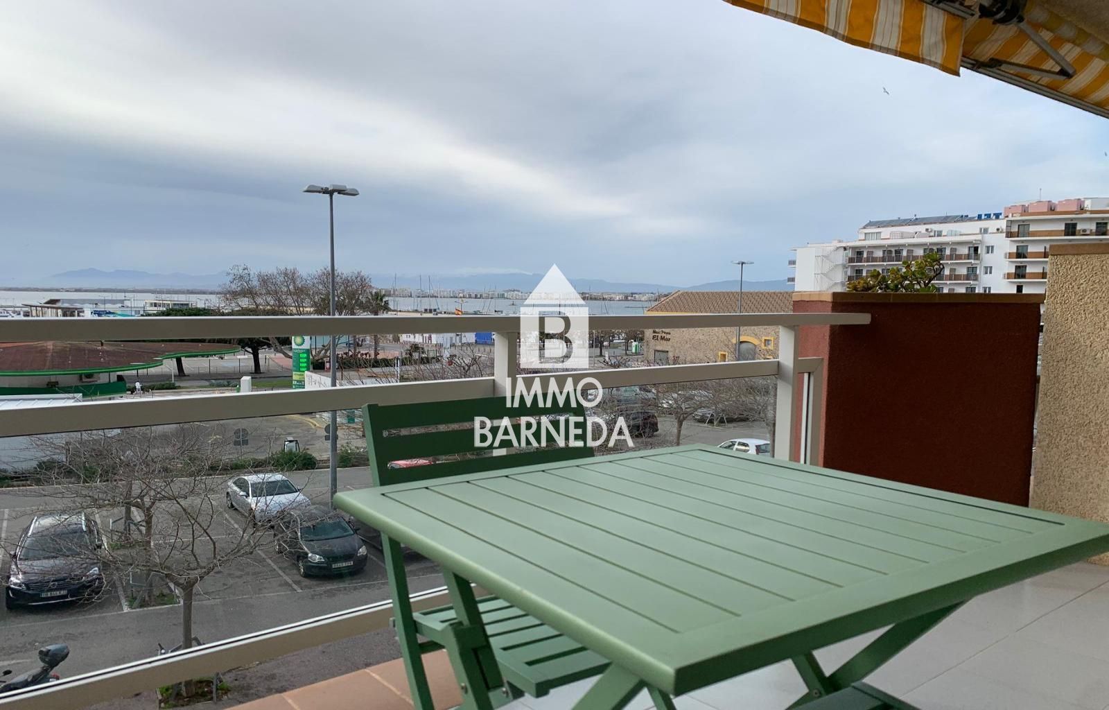 Apartament a 200 m de la platja amb llicència turística