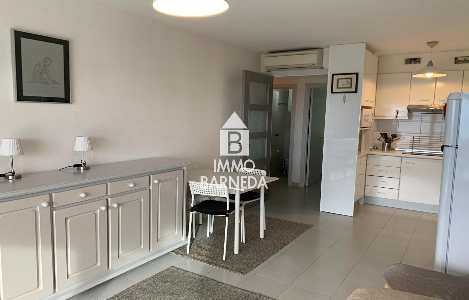 Apartament a 200 m de la platja amb llicència turística