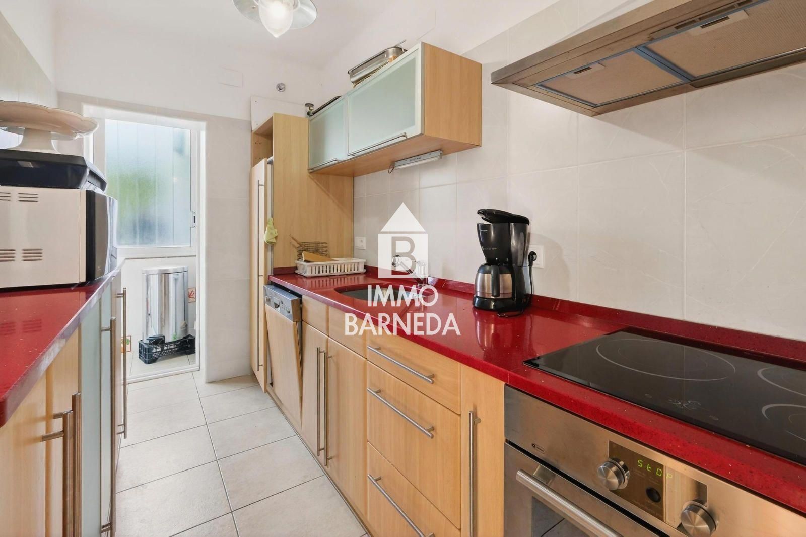 LES GARRIGUES Charmant appartement rénové avec jardins et parking communautaire