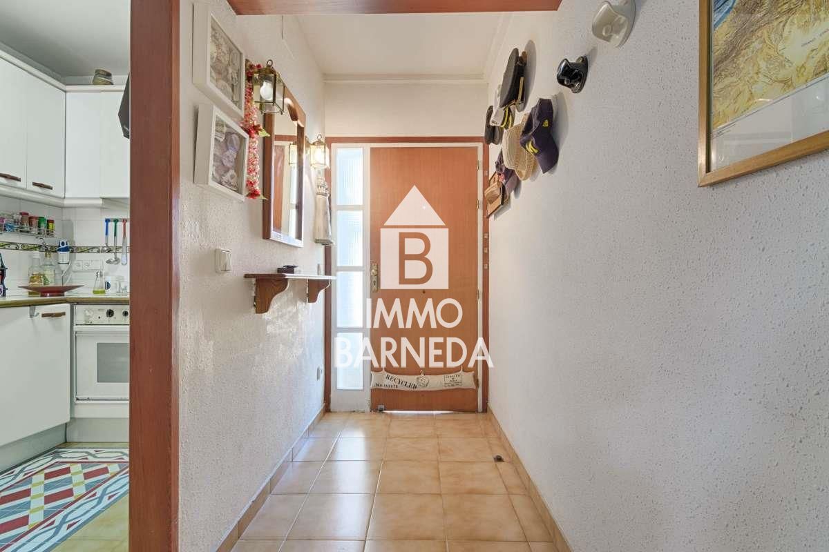 Exclusive house with a 10x4 m mooring and views of the natural park, canal, and sea in Roses