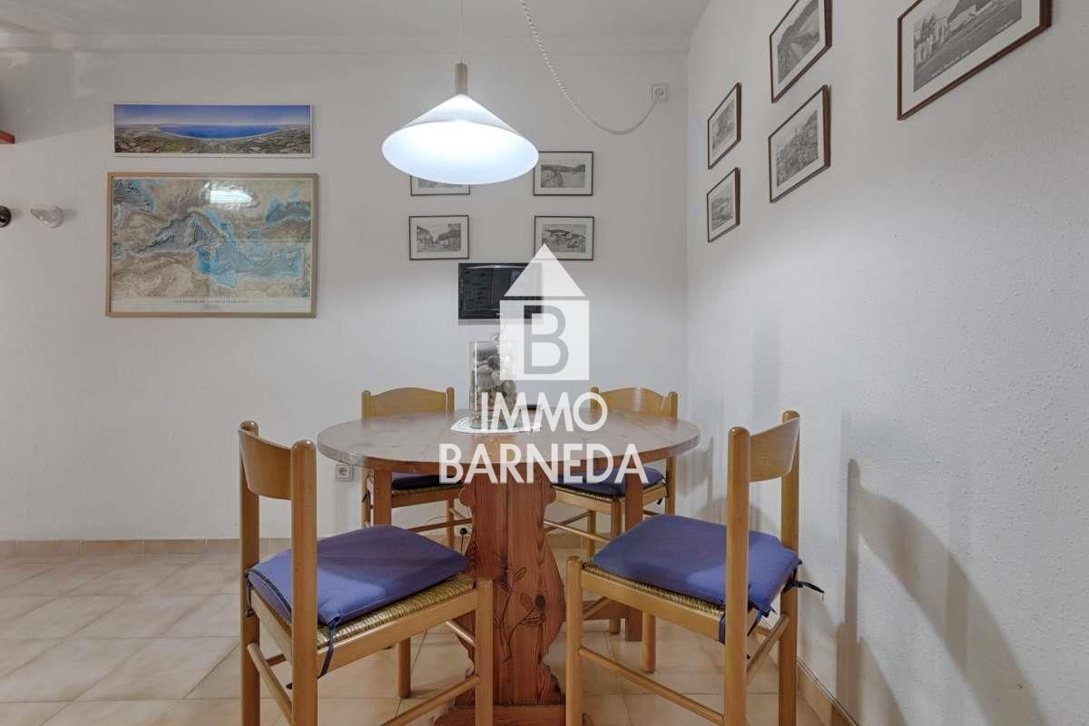 Exclusive house with a 10x4 m mooring and views of the natural park, canal, and sea in Roses