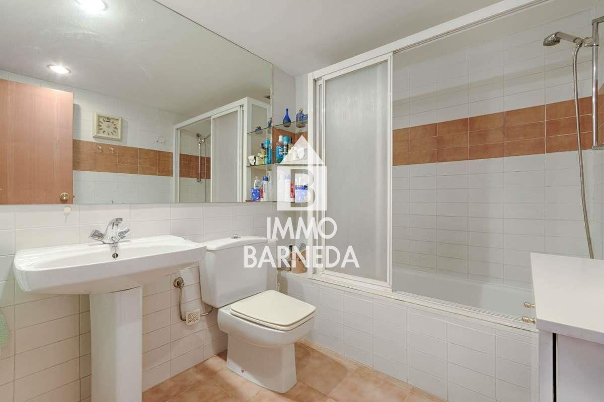 Exclusive house with a 10x4 m mooring and views of the natural park, canal, and sea in Roses