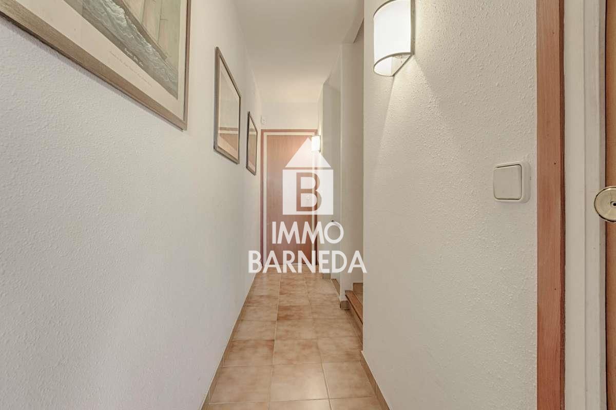 Exclusive house with a 10x4 m mooring and views of the natural park, canal, and sea in Roses