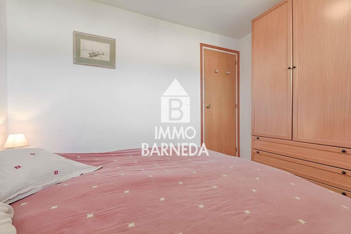 Exclusive house with a 10x4 m mooring and views of the natural park, canal, and sea in Roses