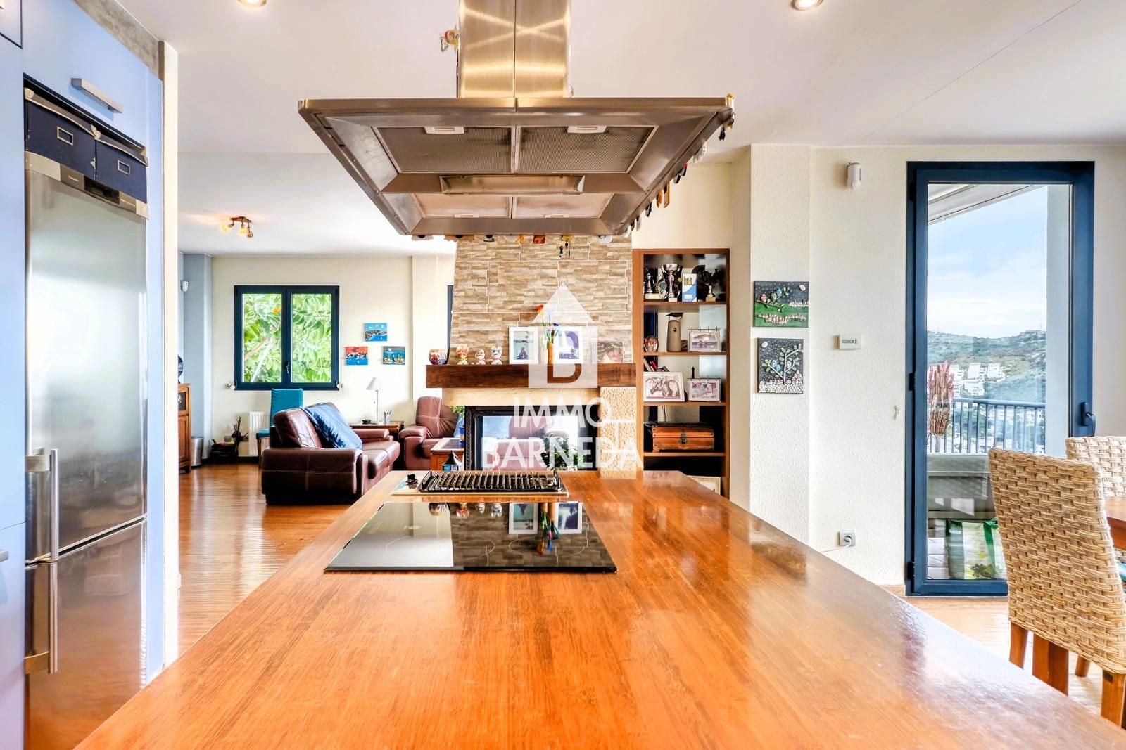 ✨ Maison exclusive avec vue sur la mer à Canyelles – À 300 m de la plage ✨