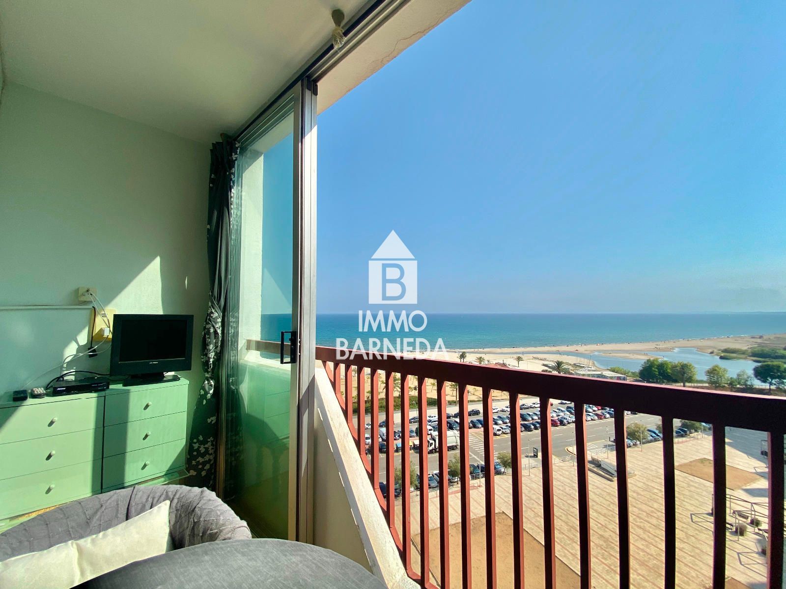 Estudi en primera línia amb vistes al mar a Empuriabrava