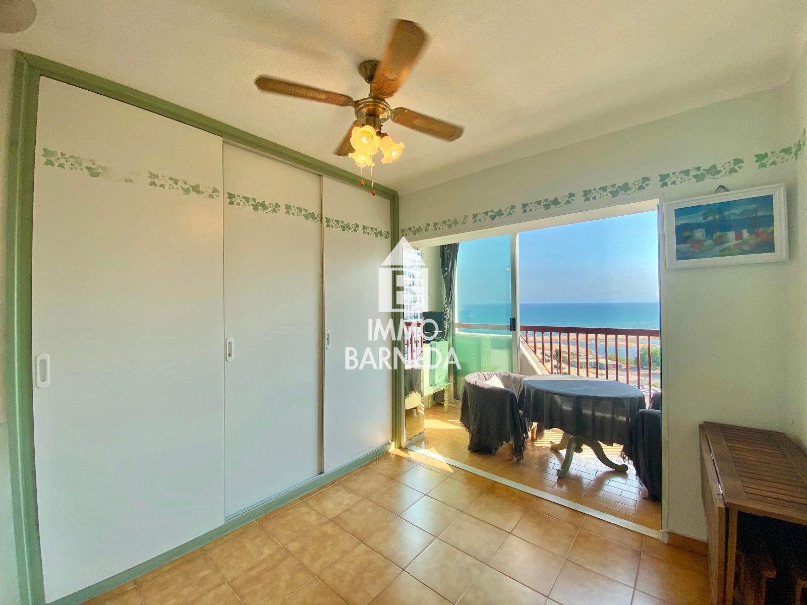 Estudi en primera línia amb vistes al mar a Empuriabrava