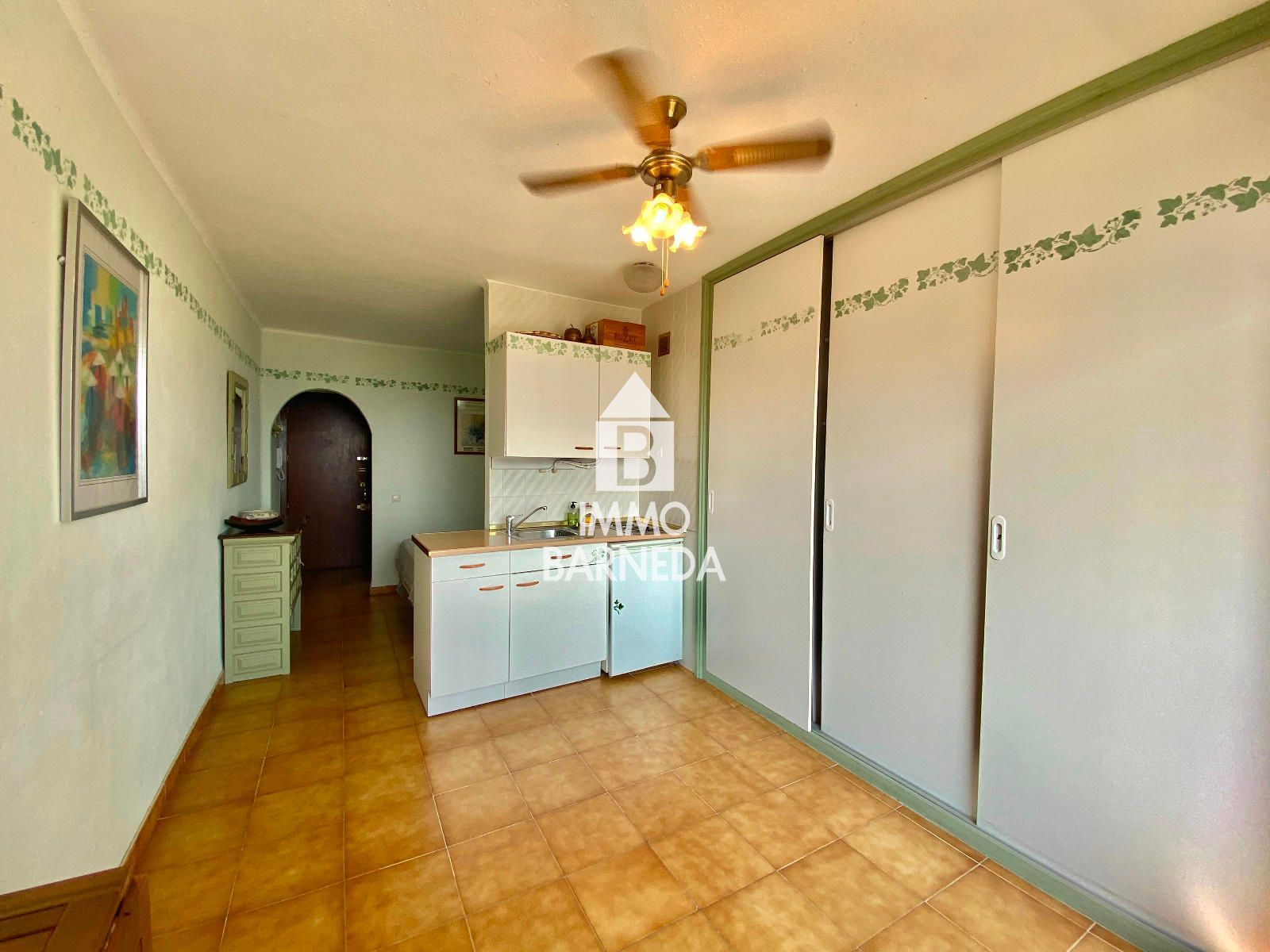 Estudi en primera línia amb vistes al mar a Empuriabrava