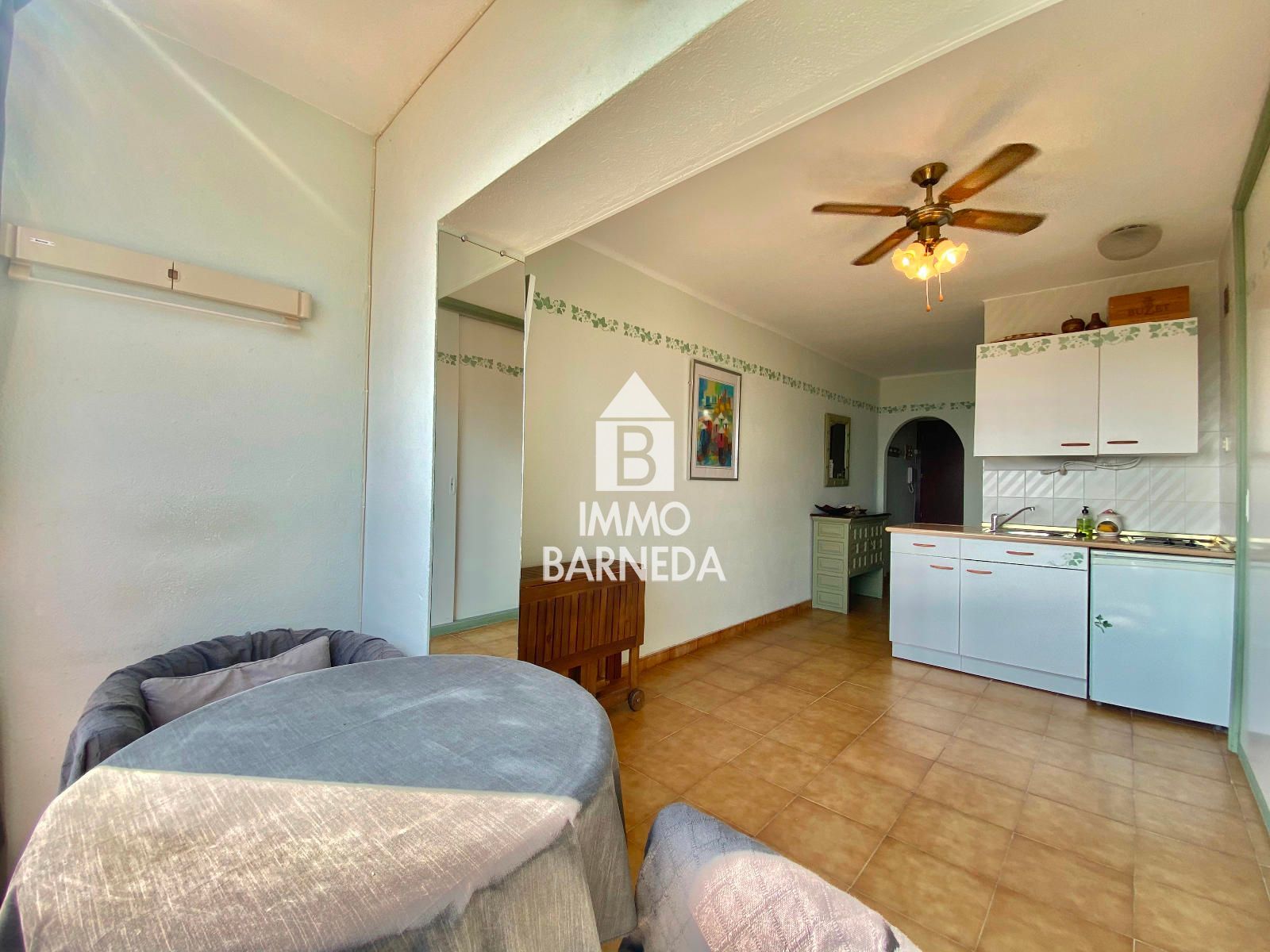 Estudi en primera línia amb vistes al mar a Empuriabrava