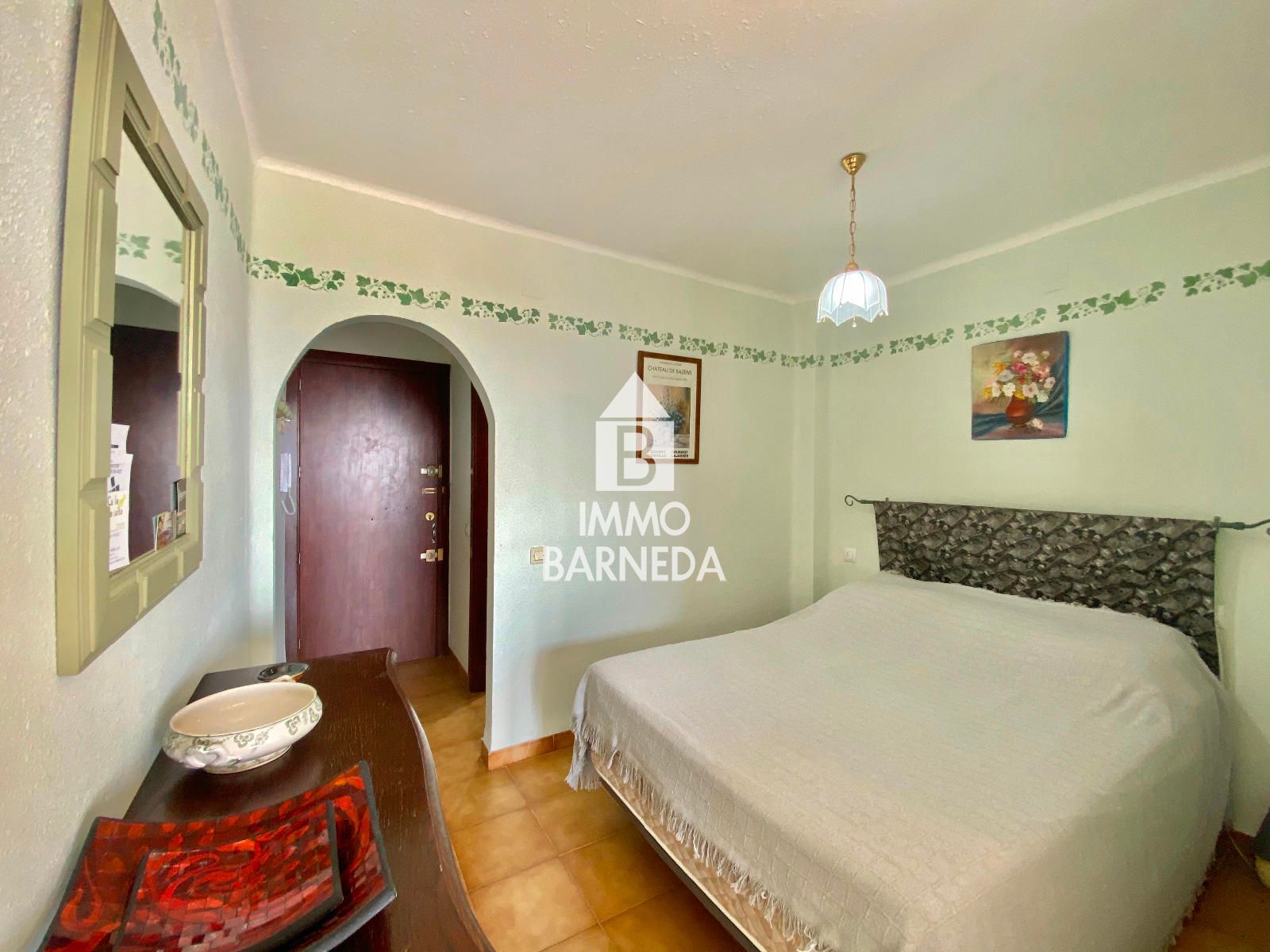 Estudi en primera línia amb vistes al mar a Empuriabrava