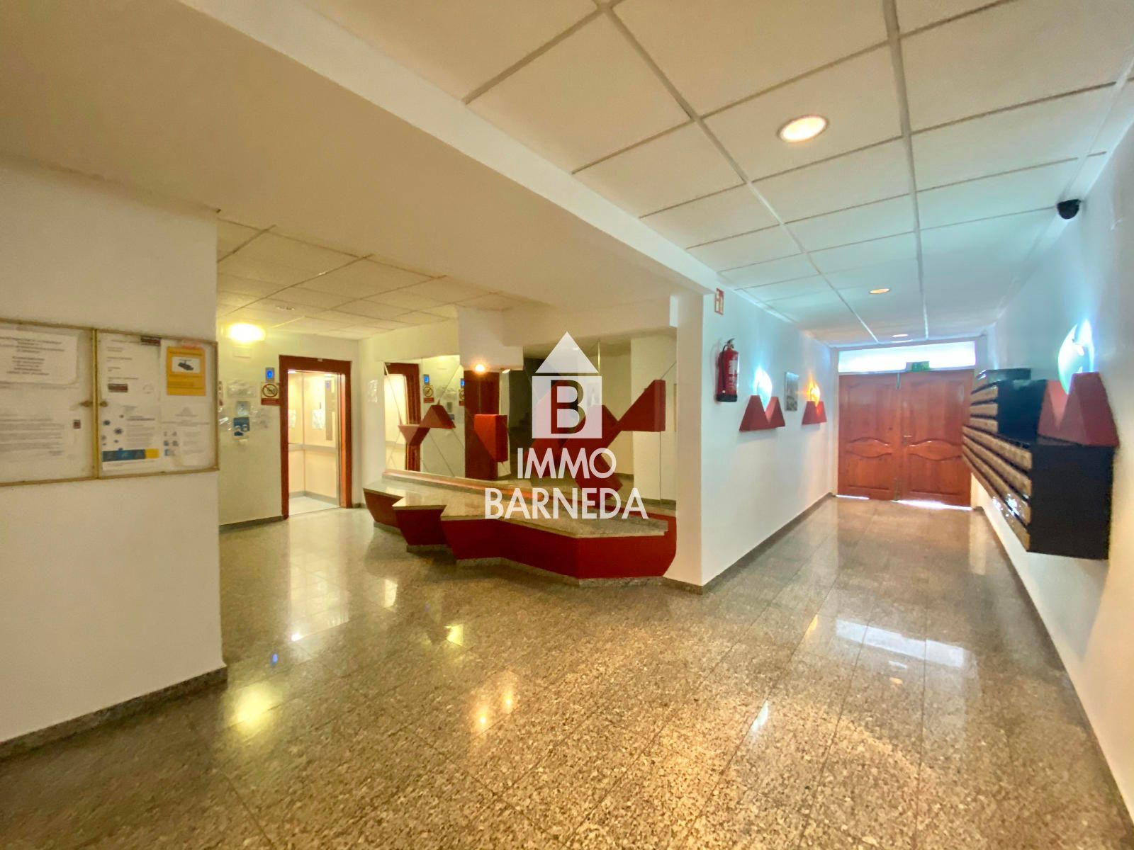 Estudi en primera línia amb vistes al mar a Empuriabrava