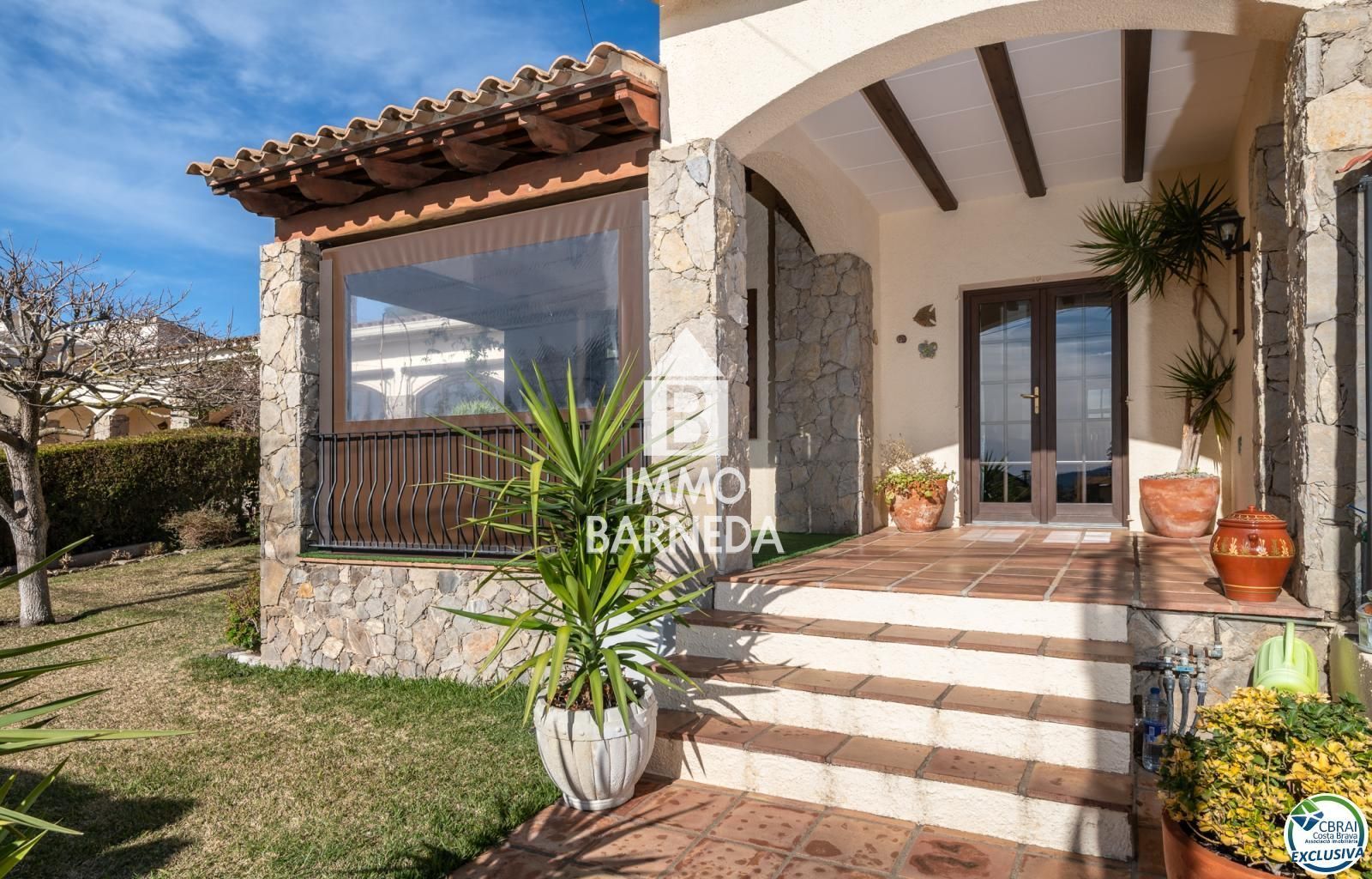 House with sea views in Torre Gran – 580 m² plot