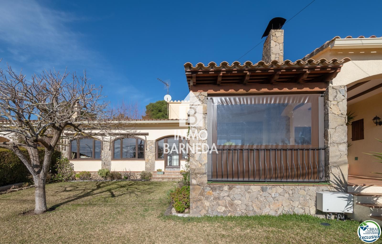 House with sea views in Torre Gran – 580 m² plot