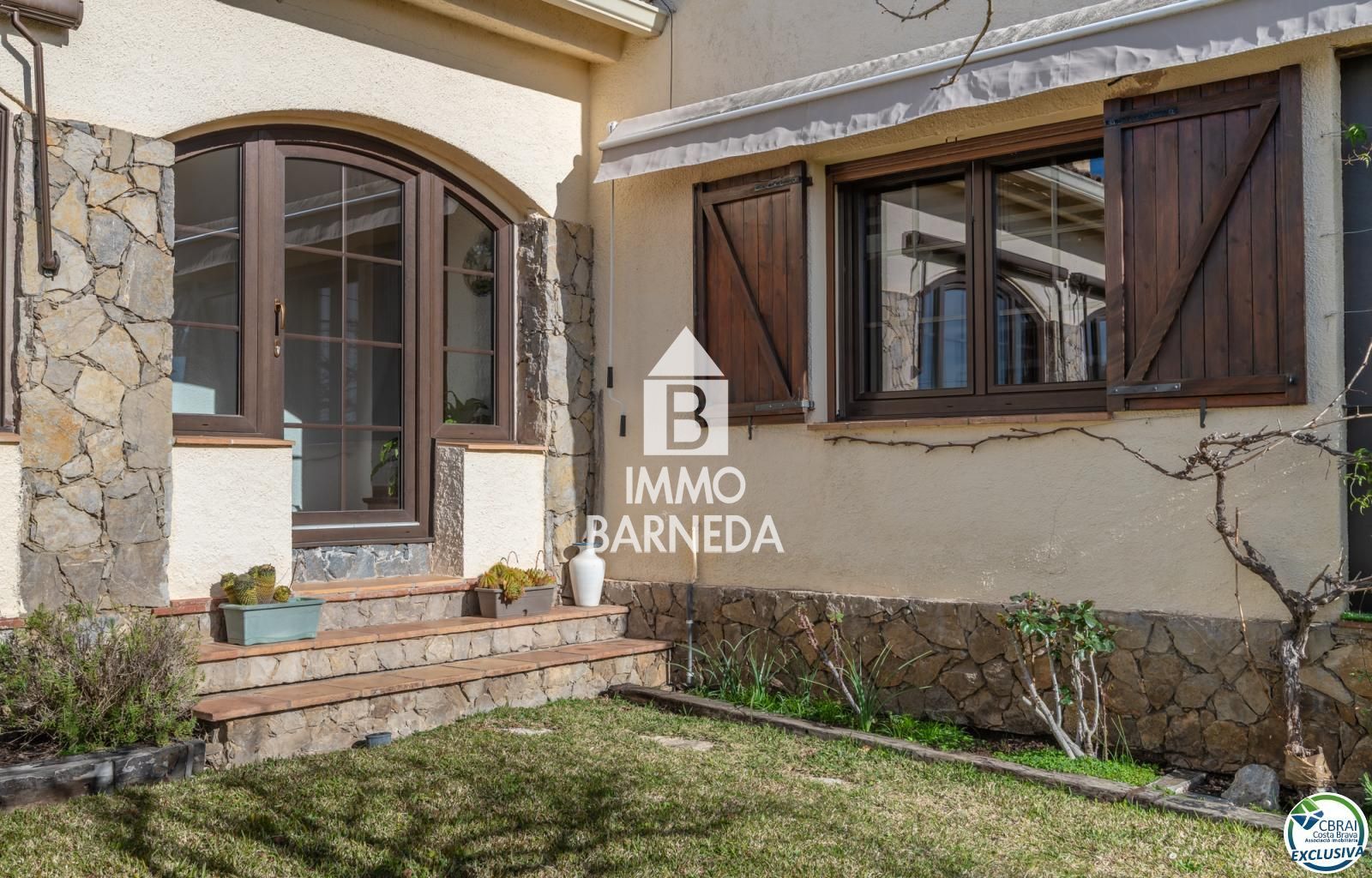 House with sea views in Torre Gran – 580 m² plot