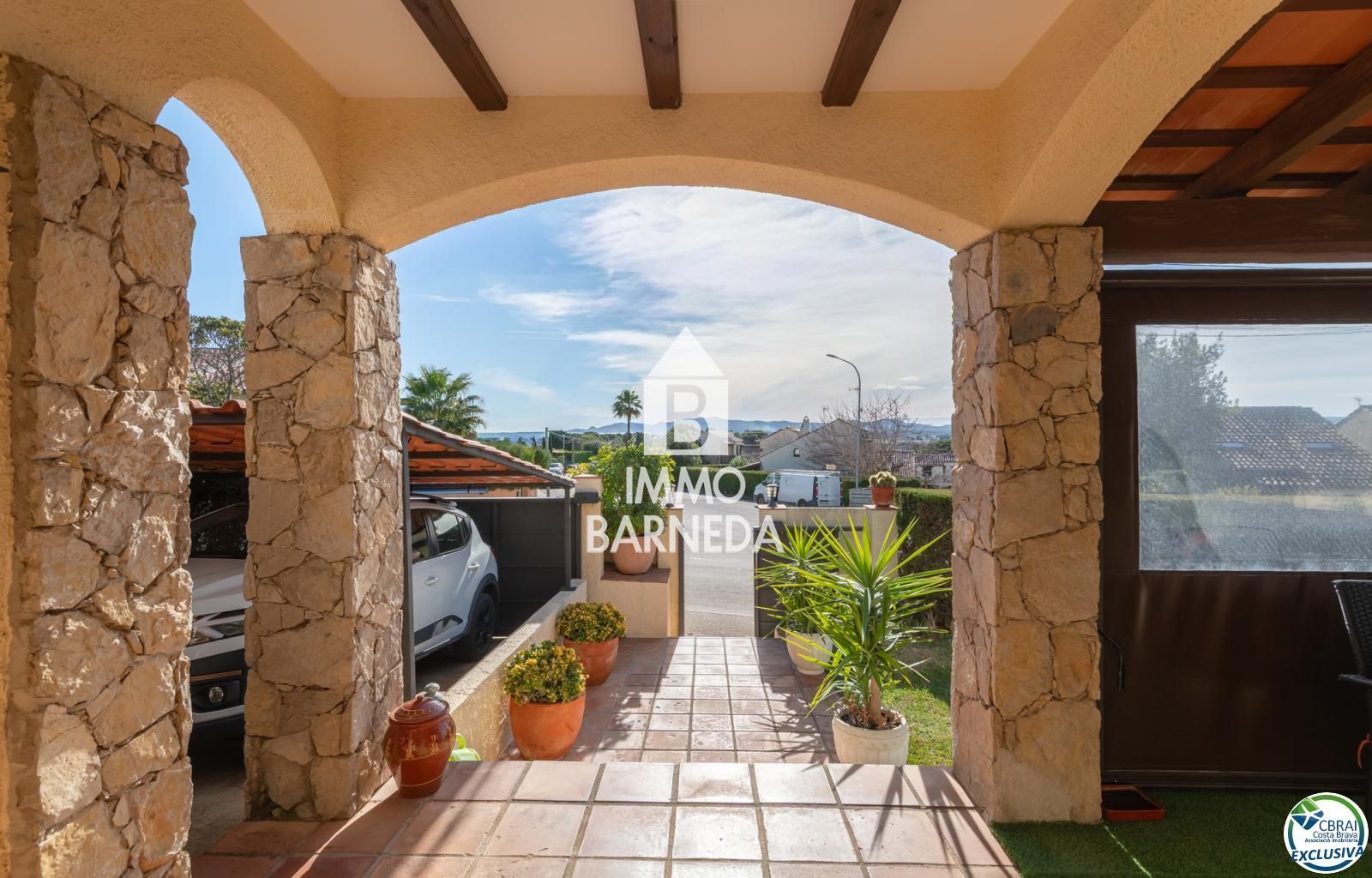 House with sea views in Torre Gran – 580 m² plot
