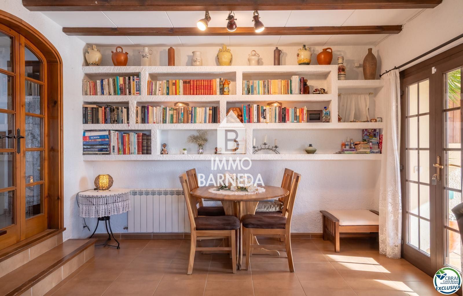 House with sea views in Torre Gran – 580 m² plot