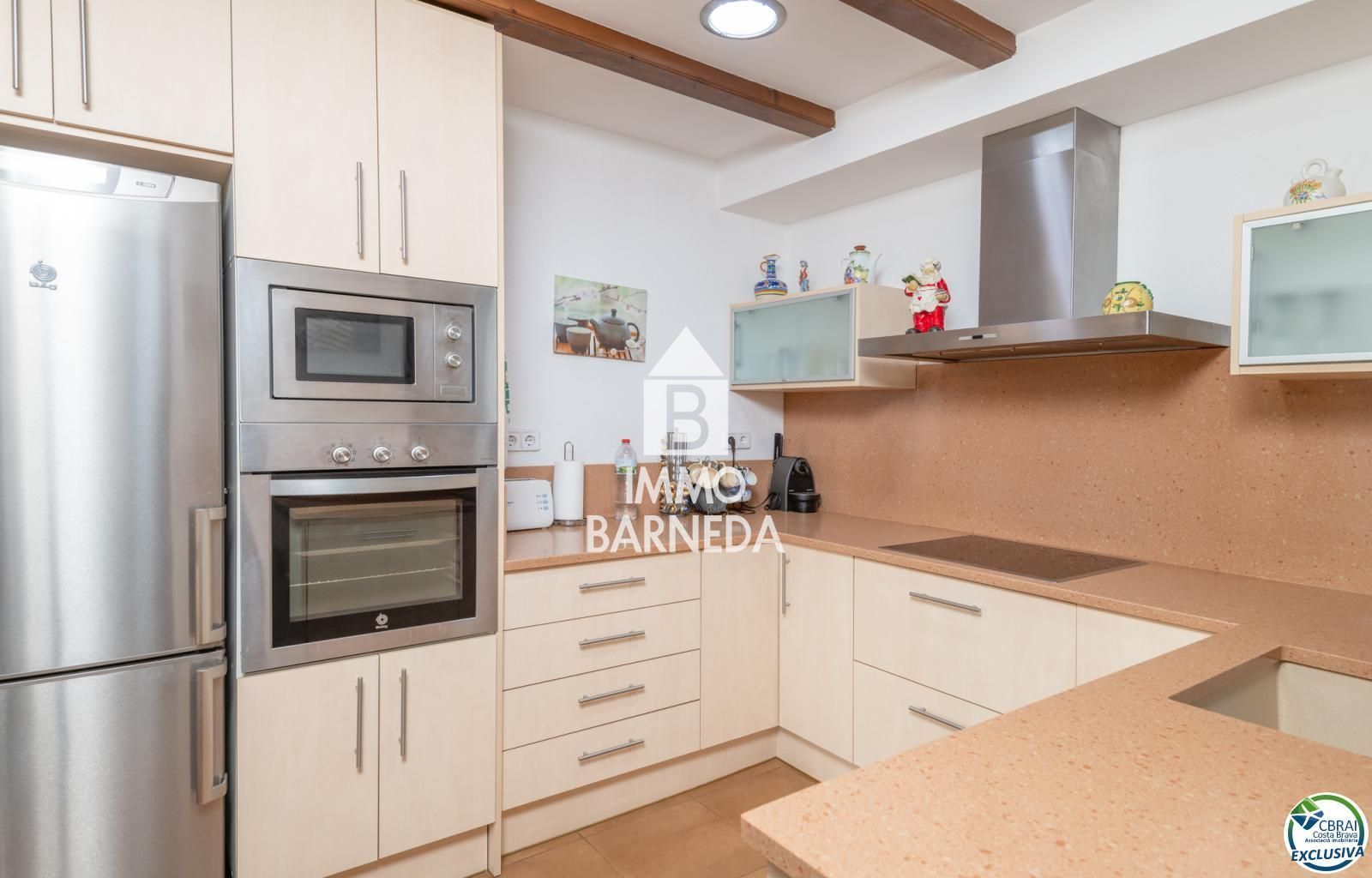 House with sea views in Torre Gran – 580 m² plot