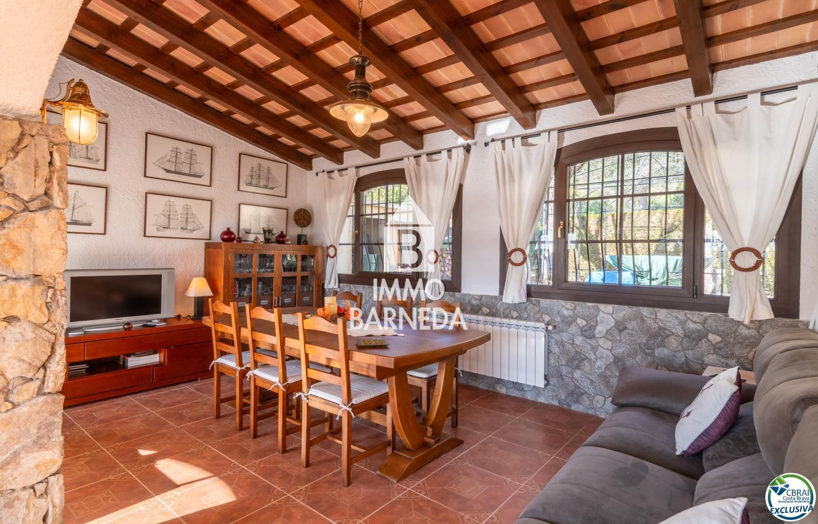 House with sea views in Torre Gran – 580 m² plot