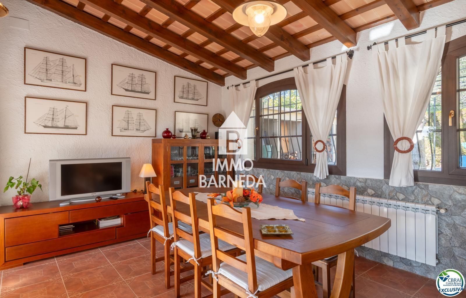 House with sea views in Torre Gran – 580 m² plot