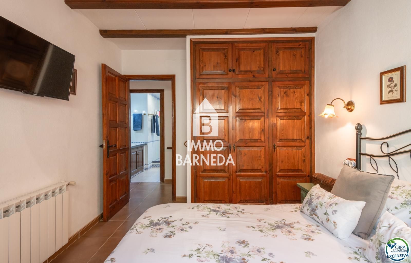 House with sea views in Torre Gran – 580 m² plot