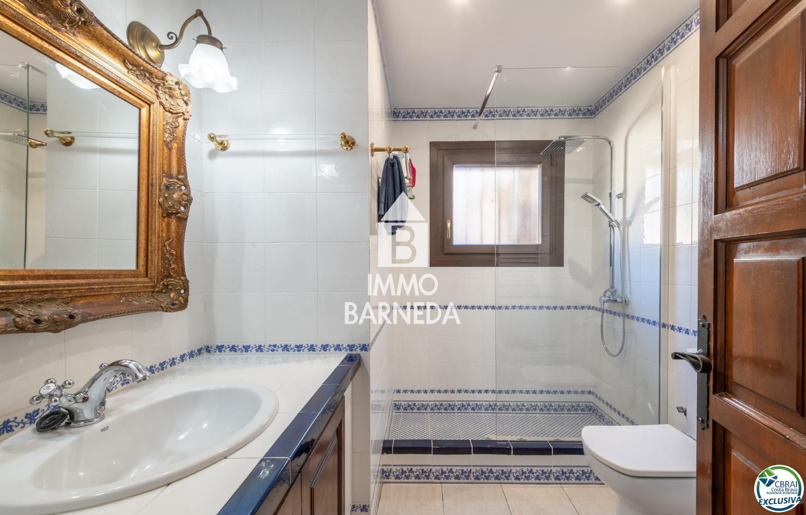 House with sea views in Torre Gran – 580 m² plot