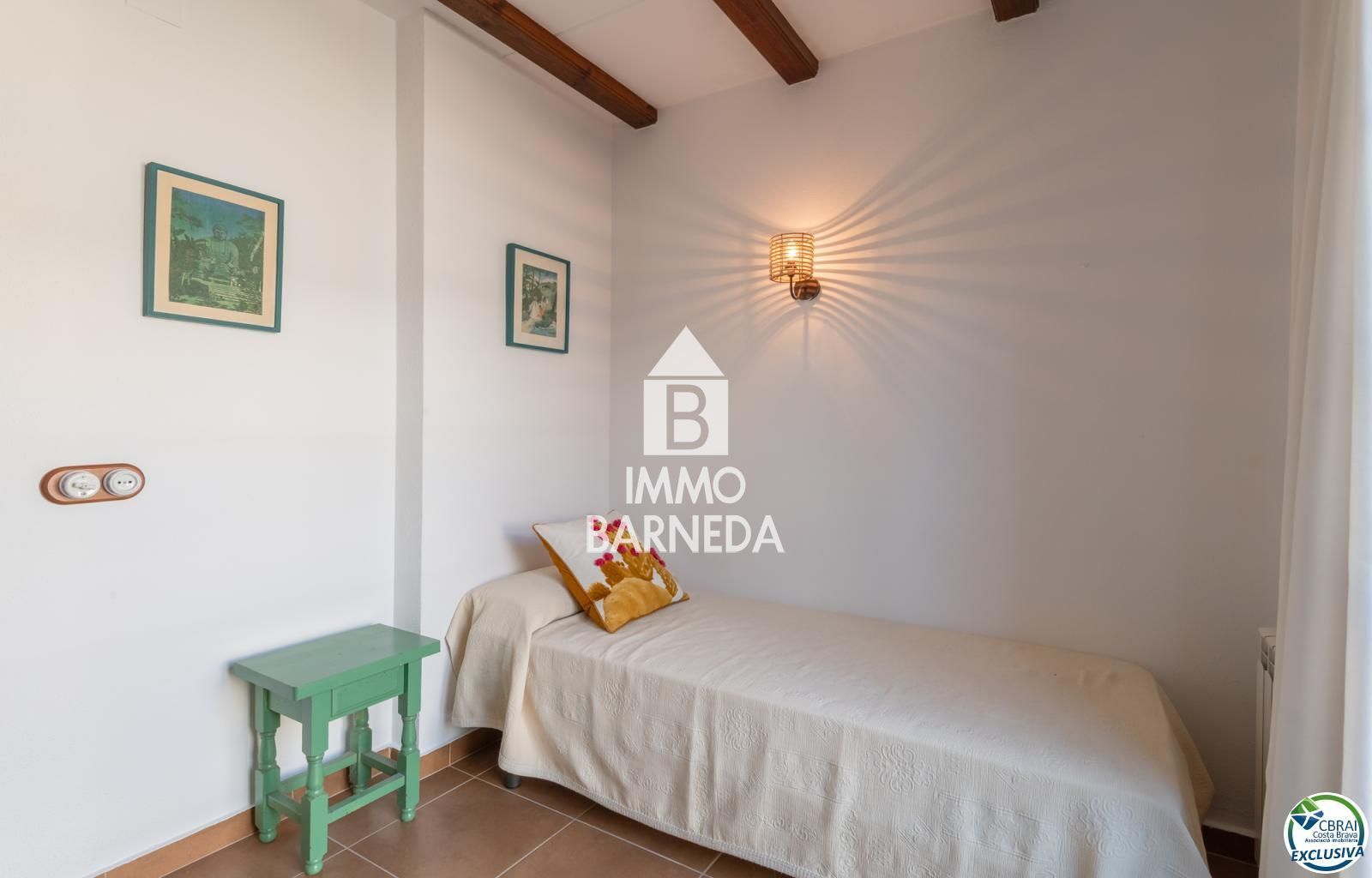 House with sea views in Torre Gran – 580 m² plot