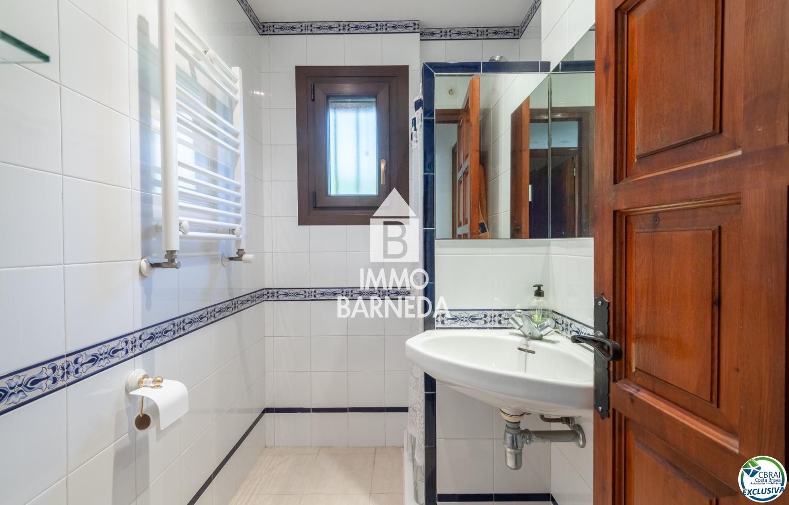 House with sea views in Torre Gran – 580 m² plot