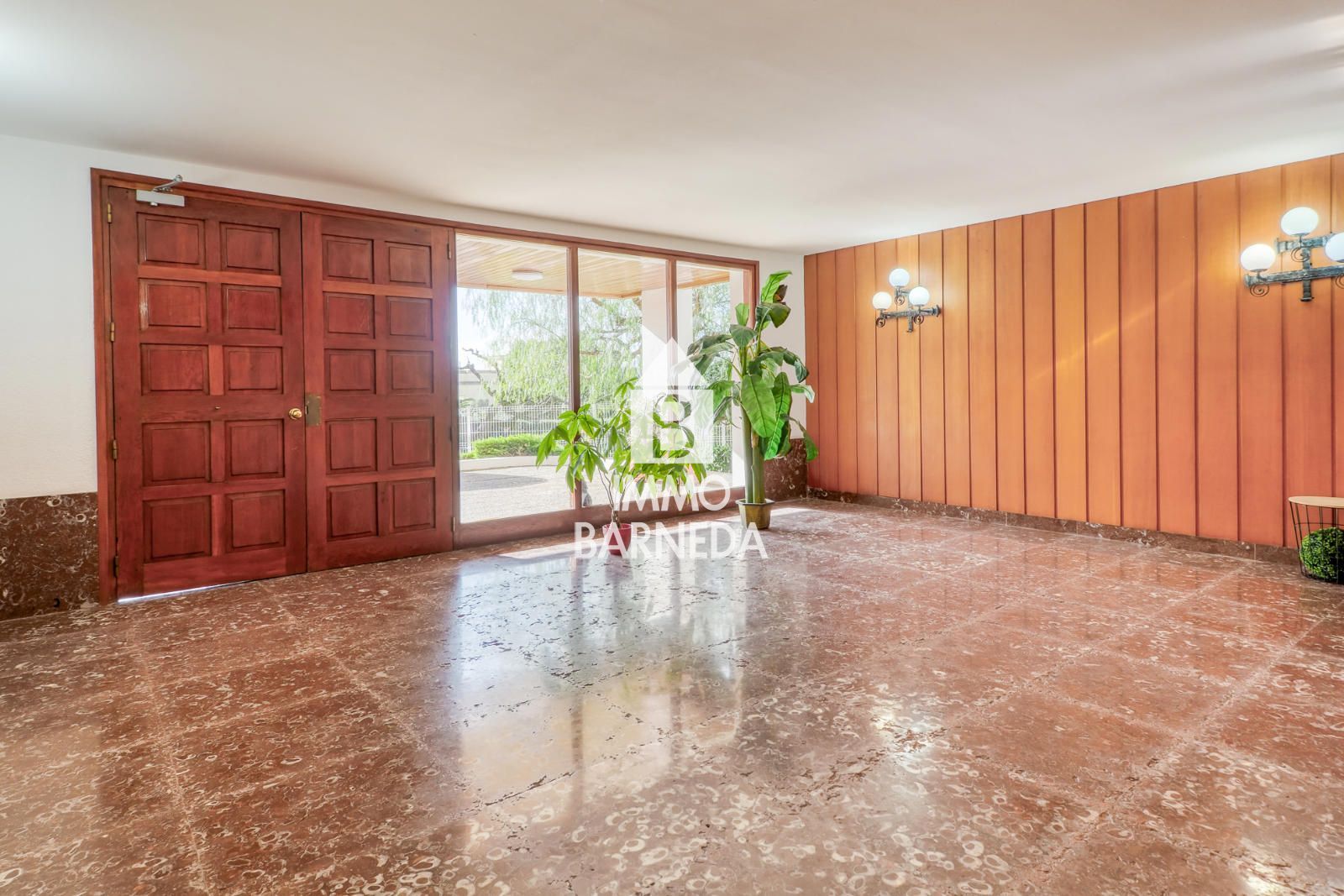 Elegante apartamento con espectaculares vistas al puerto de Roses