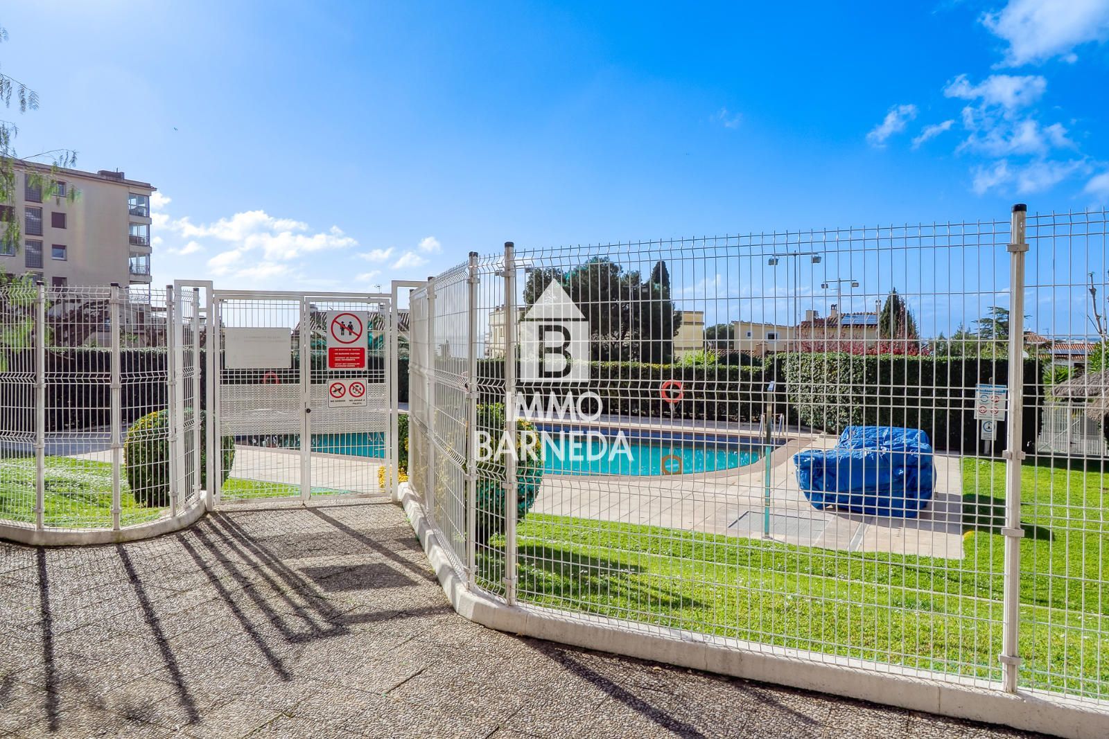 Elegante apartamento con espectaculares vistas al puerto de Roses