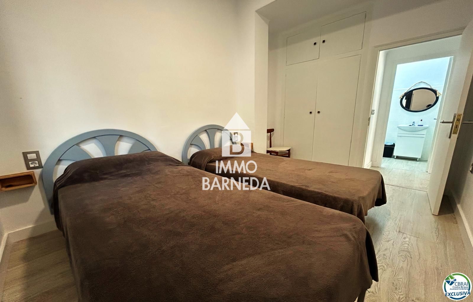 Charming House with Great Potential in Llançà. Tourist license