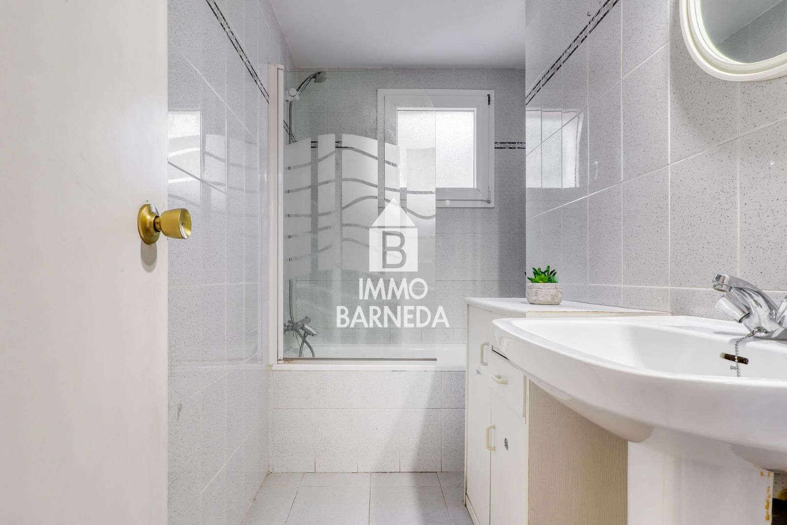 Encantador apartamento con licencia turística y vistas al puerto pesquero de Roses